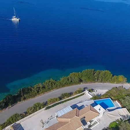 Kavos House