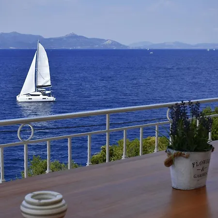 Вилла Kavos House *