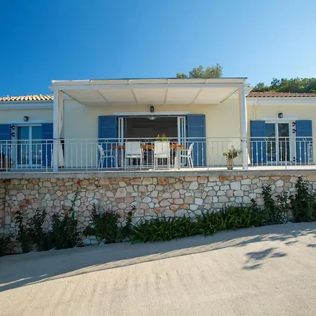 Kavos House